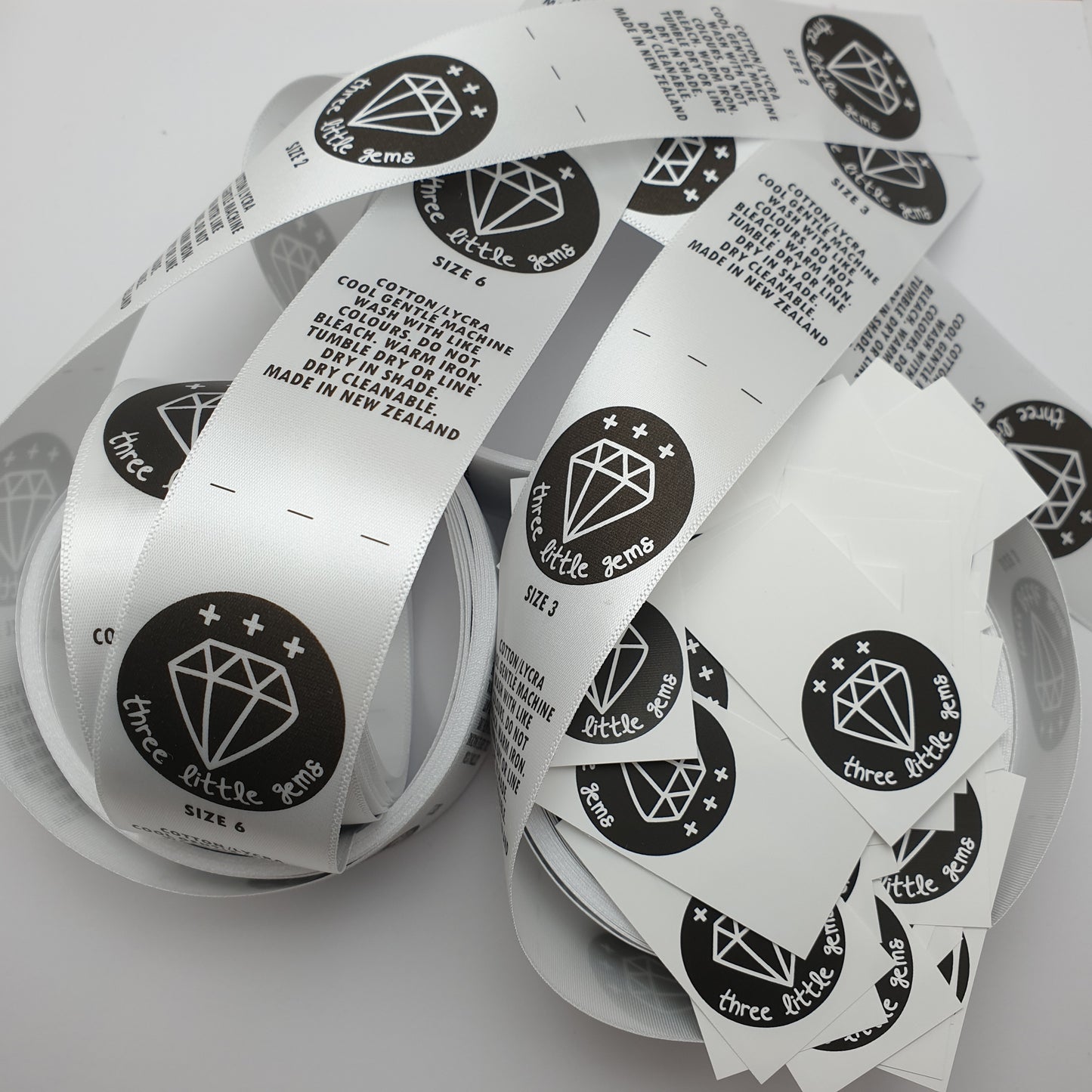 ~WHITE SATIN - STANDARD PRINT - FABRIC LABELS