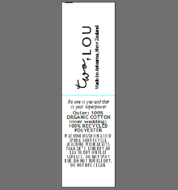 CUSTOM LABELS / Roberta Thomson