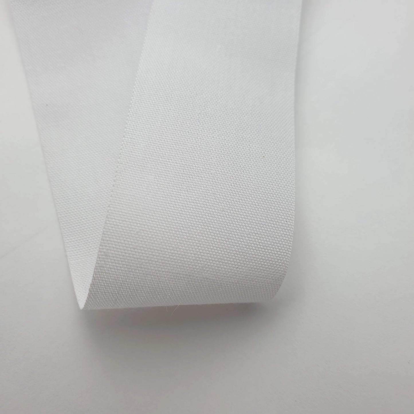 ~WHITE POLYESTER COTTON - PERMANENT PRINT - FABRIC LABELS