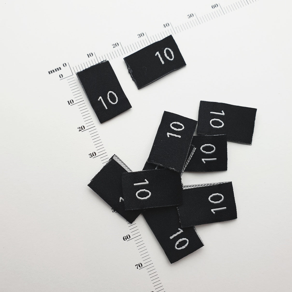 SIZE PIPS - WOVEN LABELS